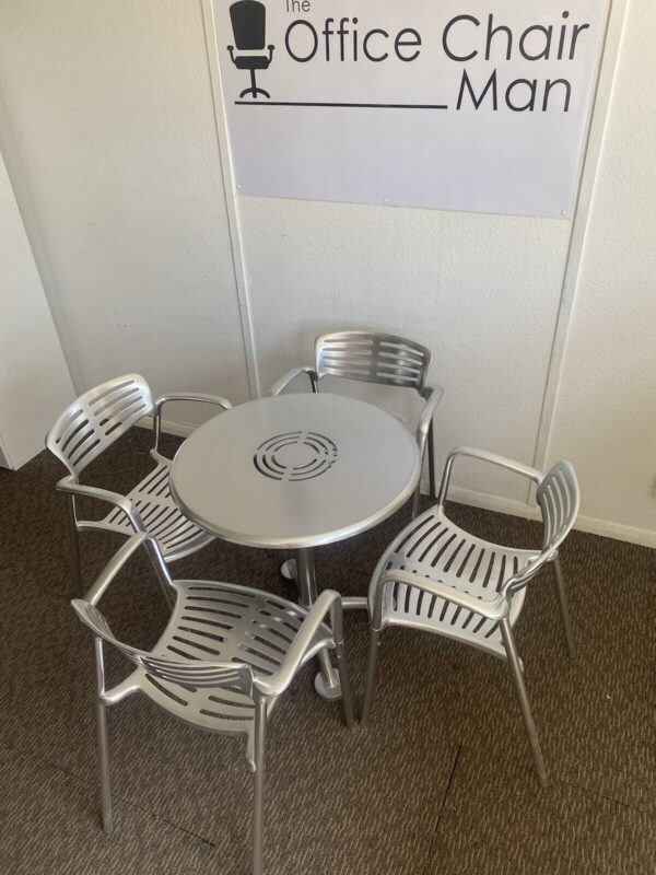 Jorge-Pensi-Toledo-aluminium-chair