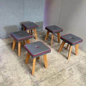 Frovi Jig Social bench (3) and stool (5) set Gunmetal Grey natural oak frame
