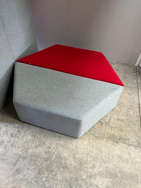 Sixteen3 Modular block collaborative soft seating - Image 9