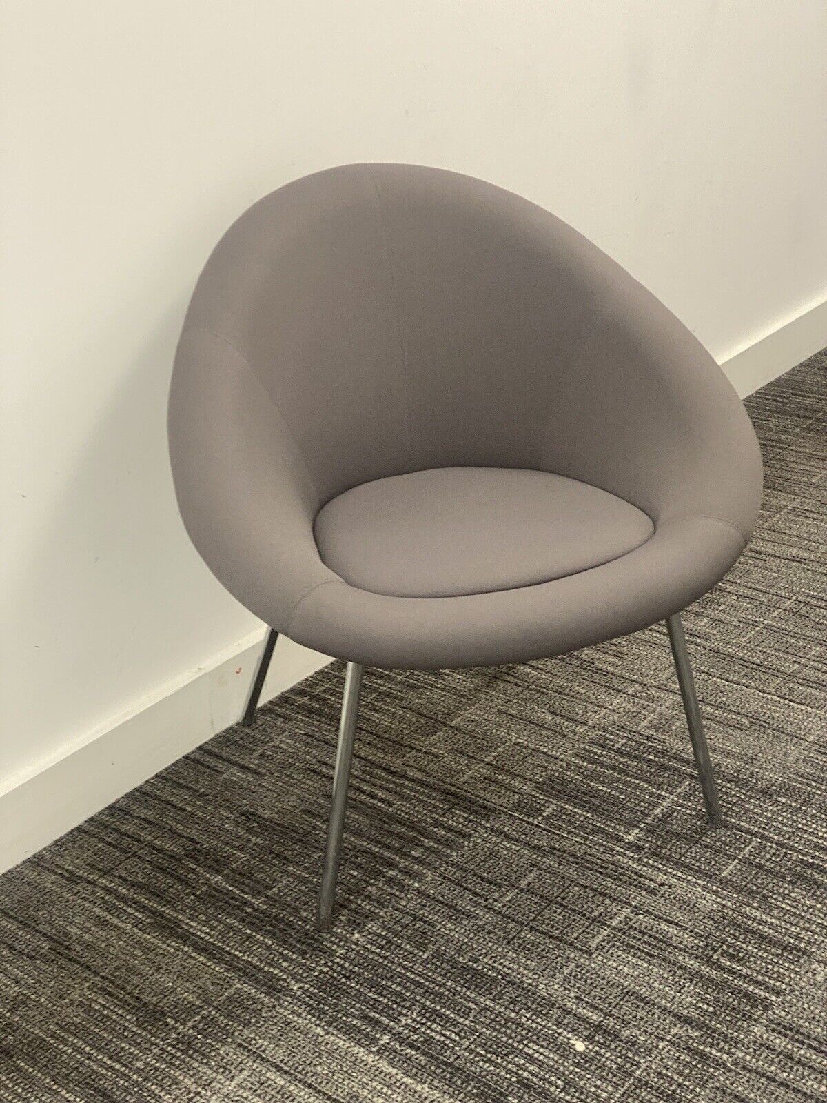 Connection Seating Gloss Cone
