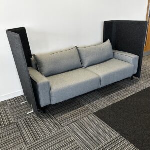 Frovi Snug 3 seat collaborative/breakout sofa in grey cloth