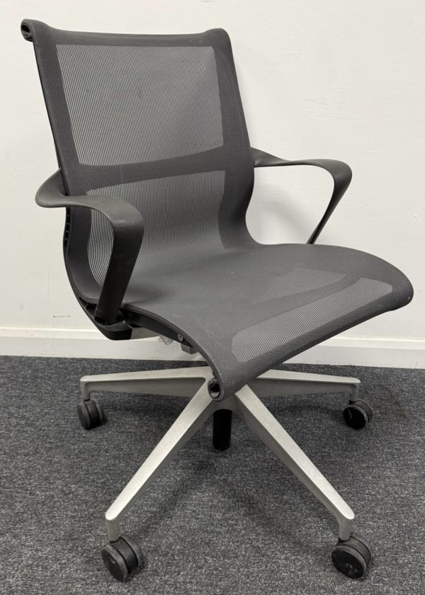 Herman Miller Setu Executive Task chair