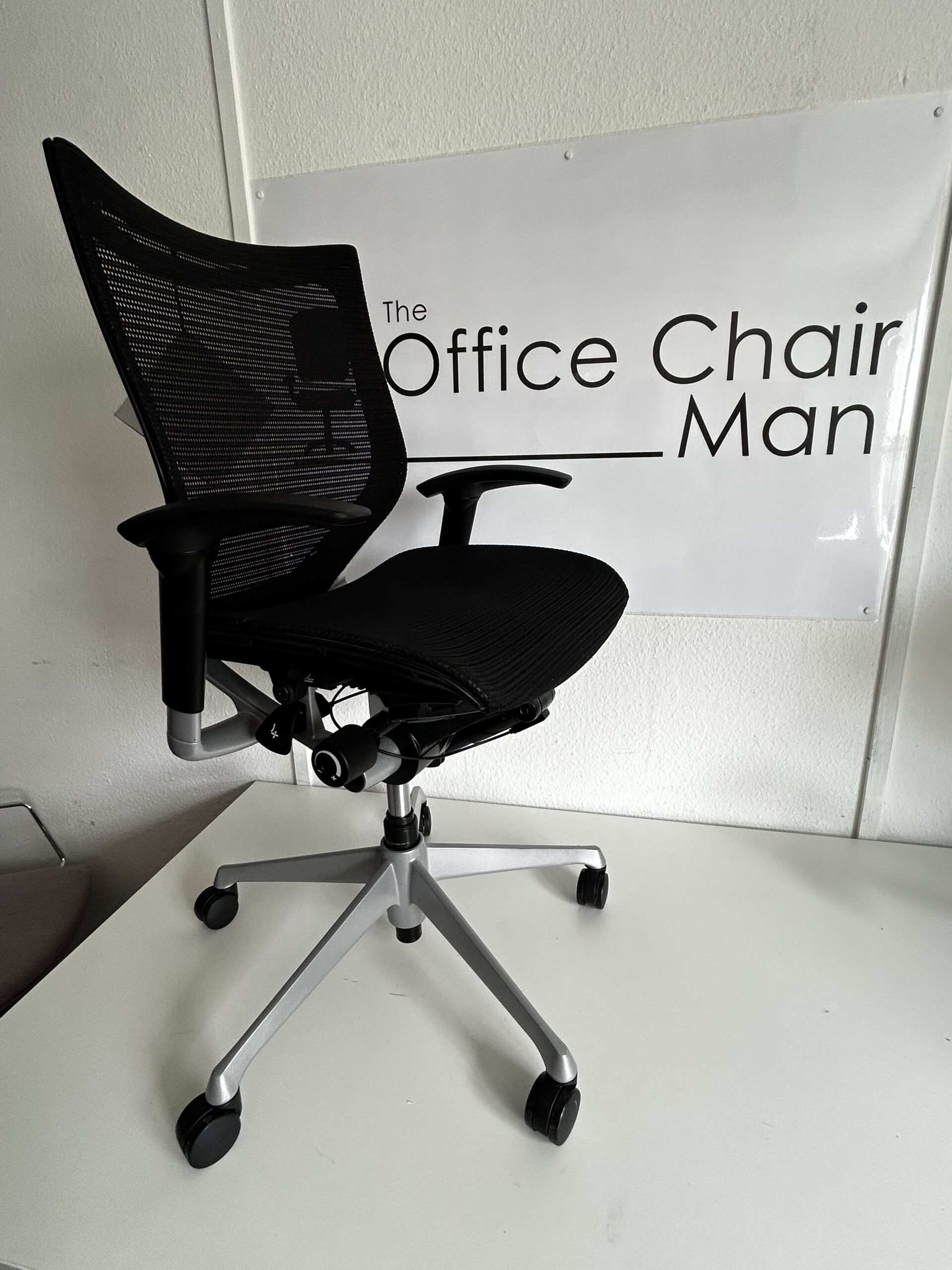 Okamura Baron CP Black mesh Task Chair