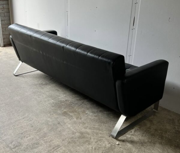 Pre-owned Naughtone Clyde Club Sofa CLY32A Black leather 3 Seat Sofa