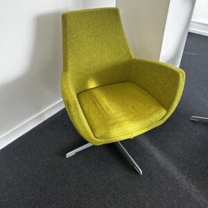 Connection MAE Mid back lounge Chair in Blazer Vivid Apple Green
