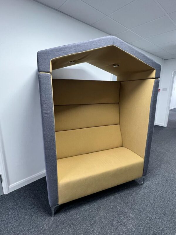 Frovi Huddle Arbour HA2 FX 2 Seat Acoustic Sofa With Overhead 3D Lighting