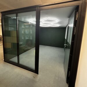 Senator Cell Pod 4.0m x 3m Booth