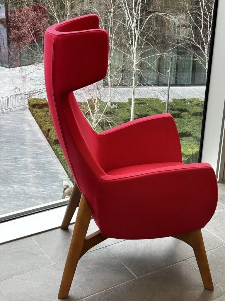 Why Choose Refurbished Designer Furniture? 