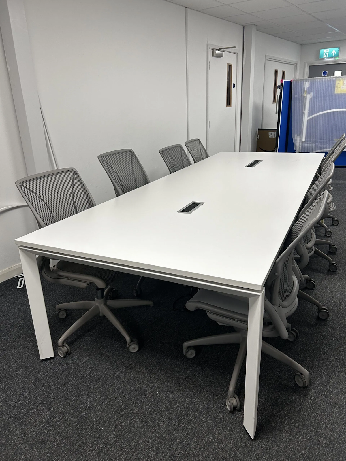 Second-Hand Office Desks