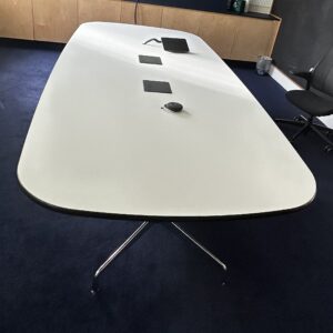 Charles Eames Vitra Table