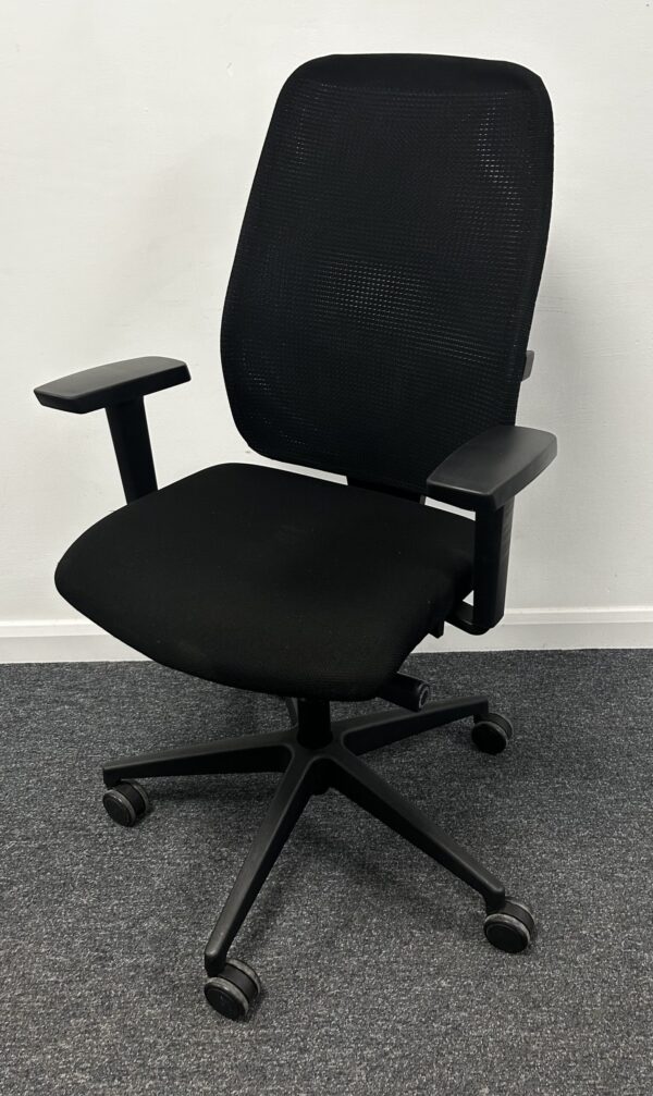 Interstuhl 2175 Black Duo Knit Mesh High Back Task Chair - Image 3