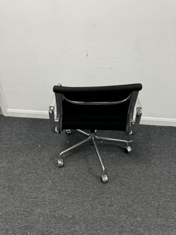 Charles Eames Vitra EA117 Ribbed black hessian Conference Chairs - Image 6