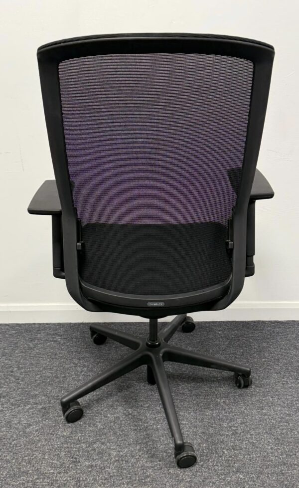 Bestuhl J1 Mesh Back Task Chair All Black Edition - Image 6