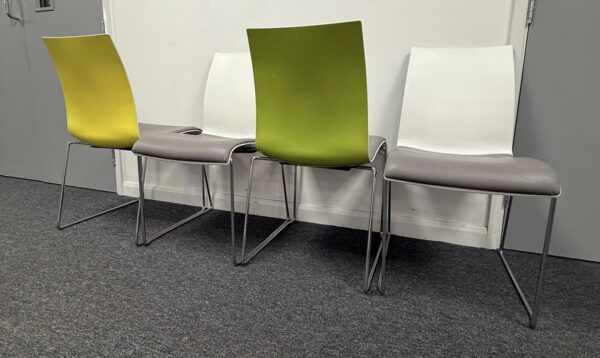 Brunner Fina 6458 Stacking Chair Gloss White Green Hard Shell Grey Vinyl Seat Pad - Image 3
