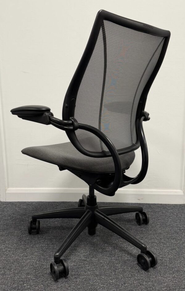 Humanscale Liberty Task Chair Silver Mesh back with grey seat on Black Base - Image 3