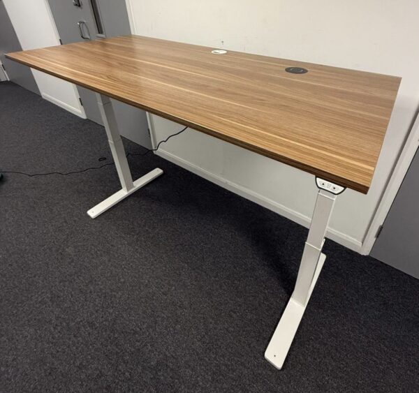 Pre loved stand up desks