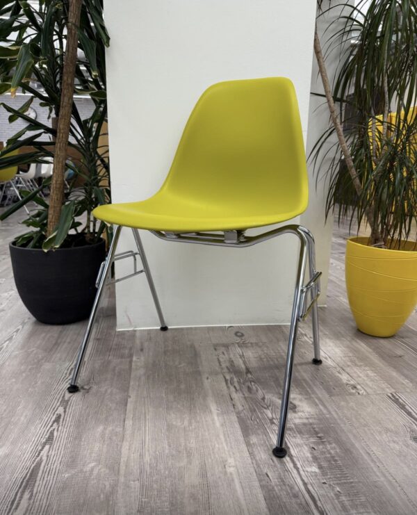 Vitra Eames DSS 729 chair Mustard on Chrome Wire Legs 2019 - Image 3