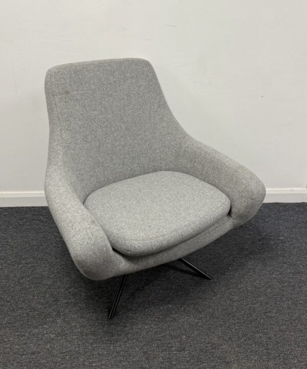 Softline Noomi Lounge Swivel Chair in Ice Grey - Image 2