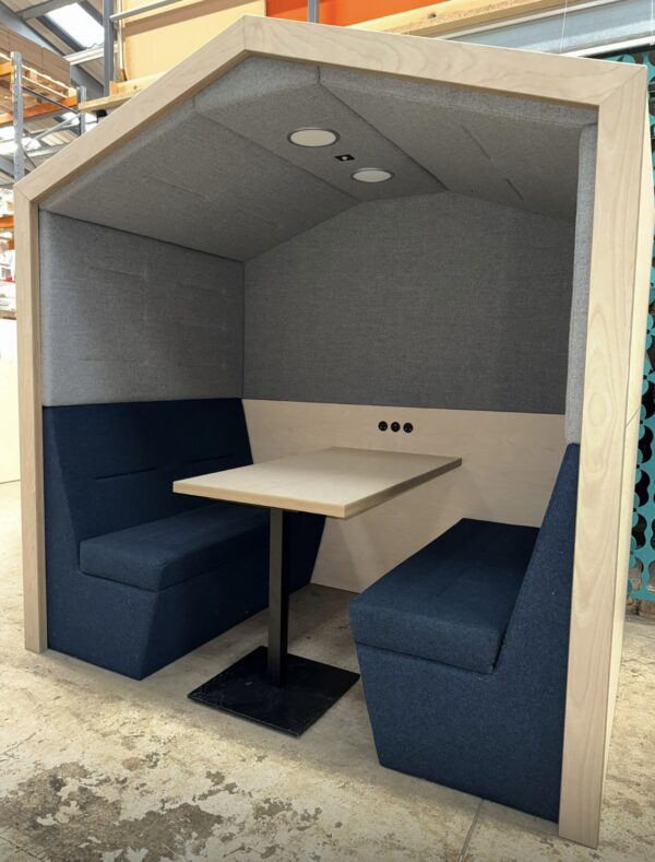 Spacestor Railway Carriage Pod - Image 2