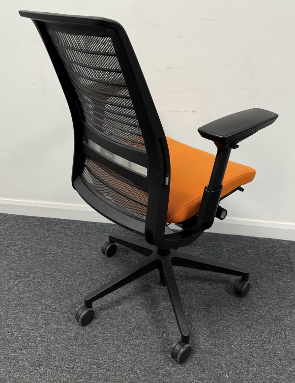 Pre-loved Steelcase Think V2 orange Seat