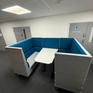 OCEE Design HenRay High Back Sofa Booth with Integral Table 4 person
