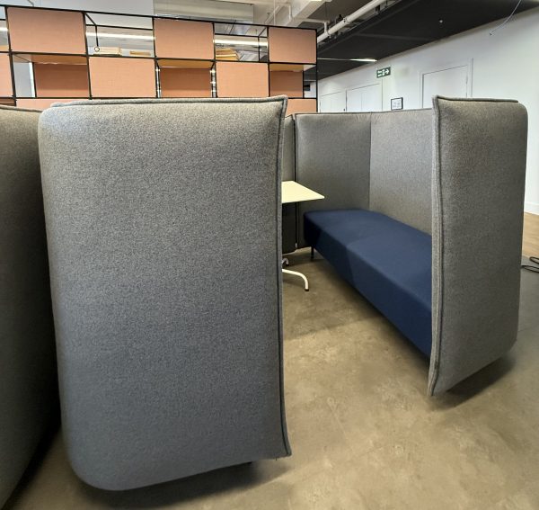 Used Naughtone Cloud Plain 4 Seat High Back Acoustic Privacy Sofa Booth with table