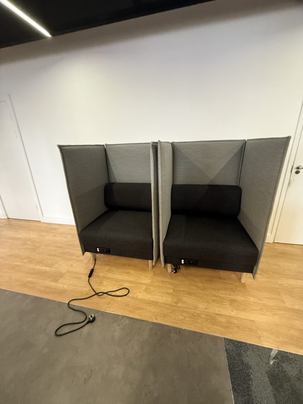 Used Naughtone Cloud Plain Acoustic Privacy Sofa Booth with table