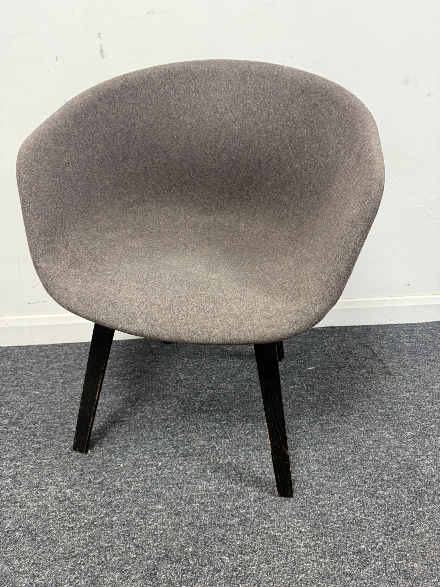 Hay AAC23 About A Chairs pre Owned