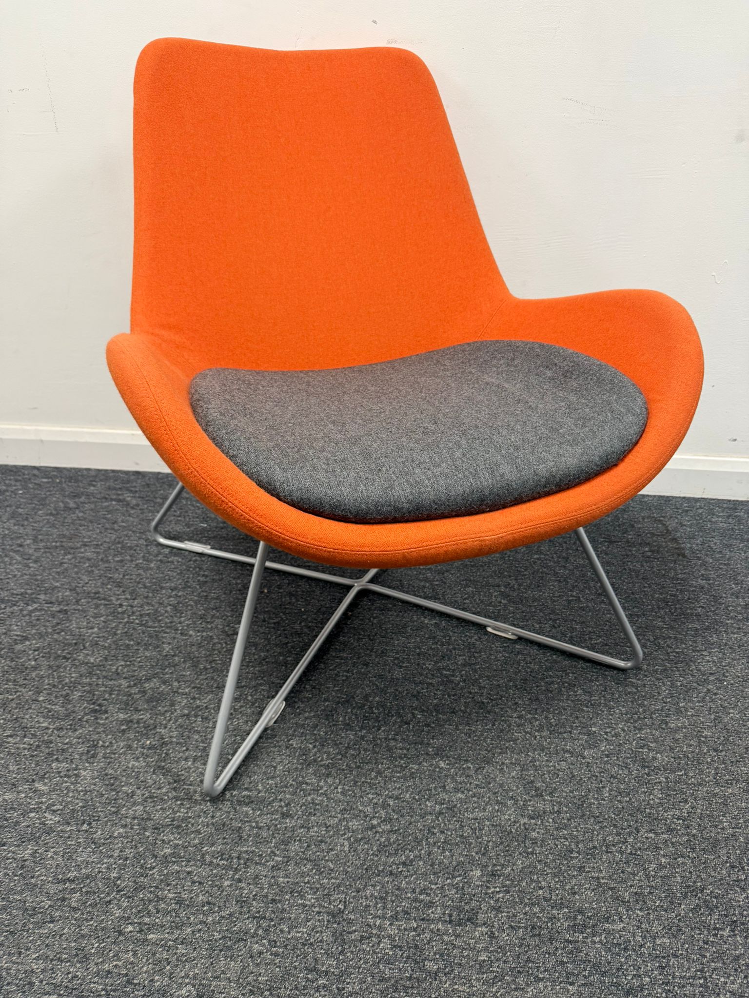 Orangebox Avi 01 Upholstered Office chairs
