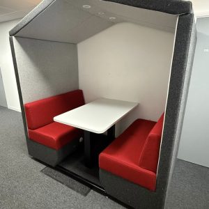 JDD BEA Meeting Den Pitch Roof 4 Person Booth