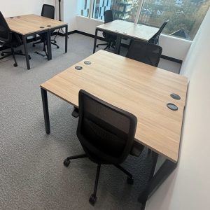 Elite 1200 x 600 Desk
