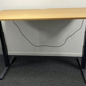 Kinnarps 1800 Sit Stand Desk