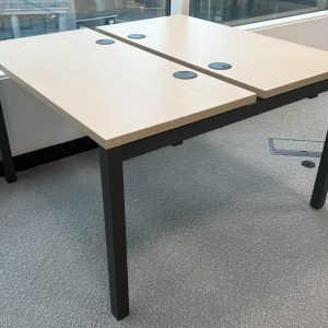 Elite 1200 x 600 pair back to back Desk