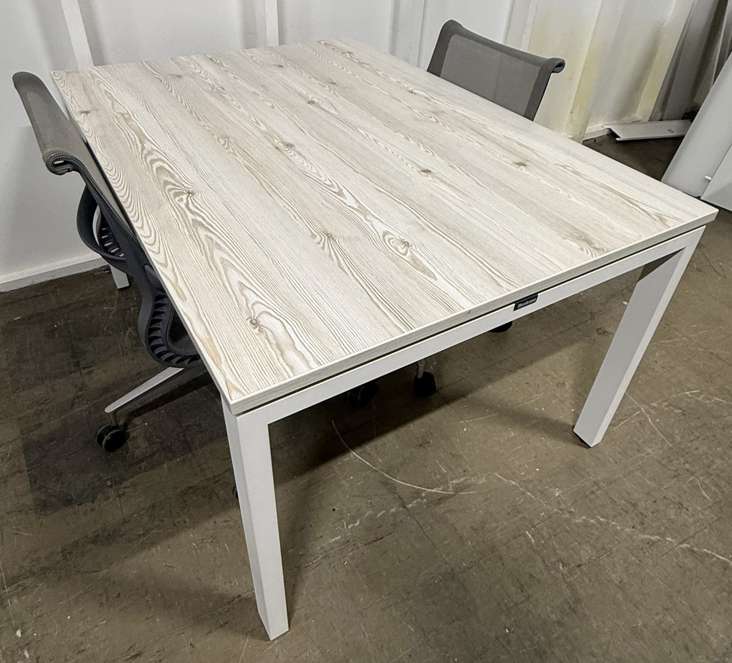 Steelcase Meeting Table 1800 x 1200 Rag wash Oak