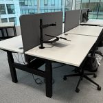 Senator Sit Stand Desk 1600 x 800