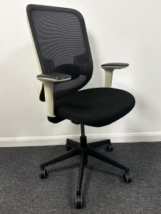 premium office chairs under £500